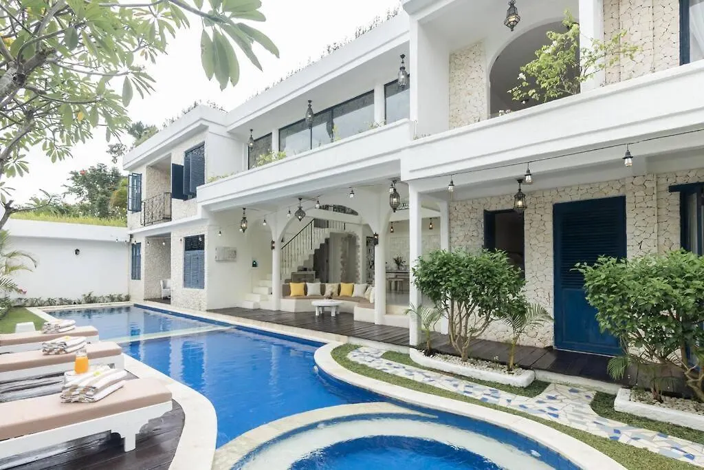 Tyche Villa - Luxury Villa In Seminyak Near Beach