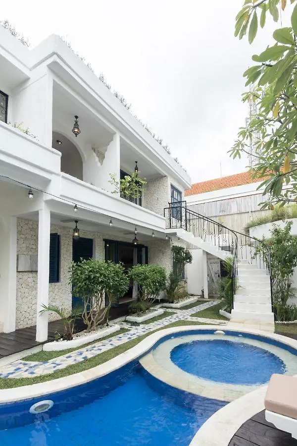Tyche Villa - Luxury Villa In Seminyak Near Beach